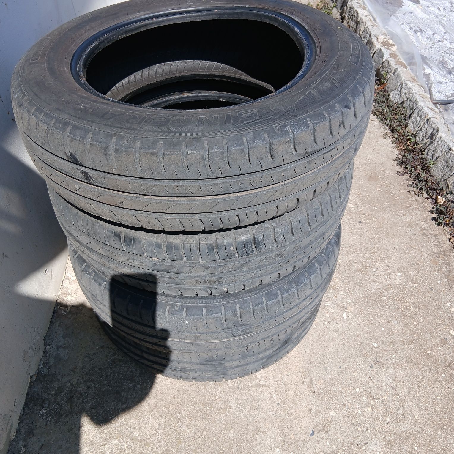 Летни гуми 165/70/14 Falken