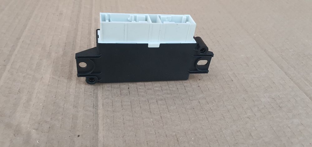 Modul calculator senzori parcare passat b8 5Q0919294H