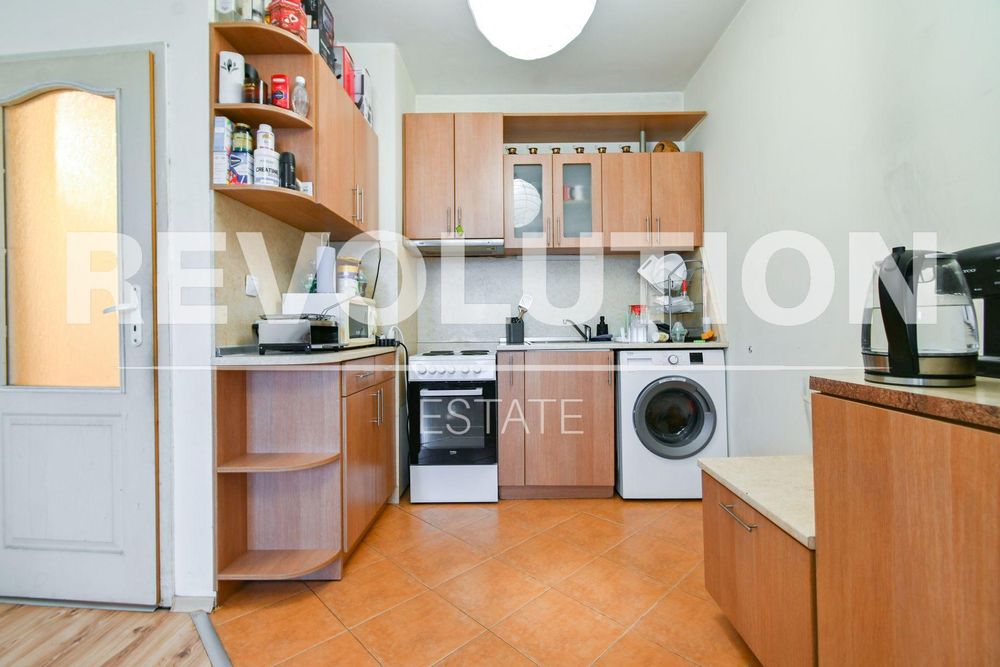 Продава се Двустаен апартамент в София, Слатина - 60 кв.м за 2834 €/кв.м - Снимка #4