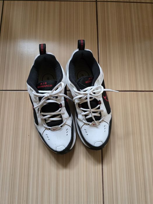 Nike Air Monarch IV