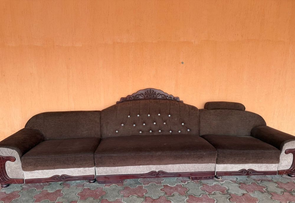 Продам срочно диван