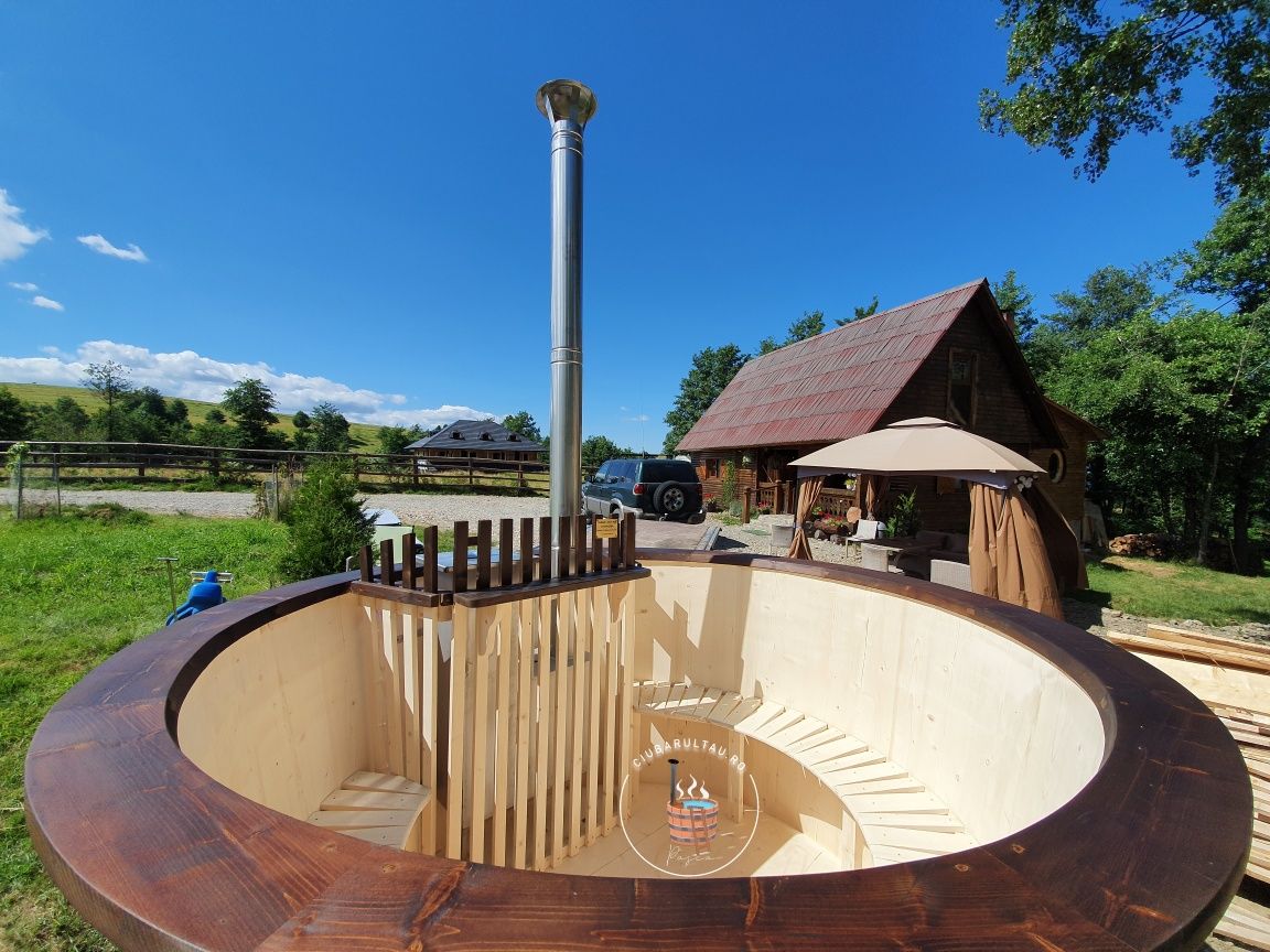 Ciubăr din lemn hot tub jacuzzi