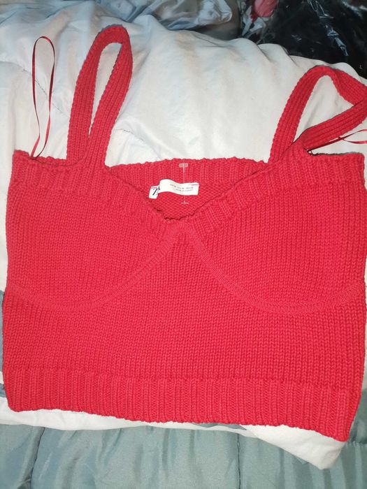 Zara топ плетен нов