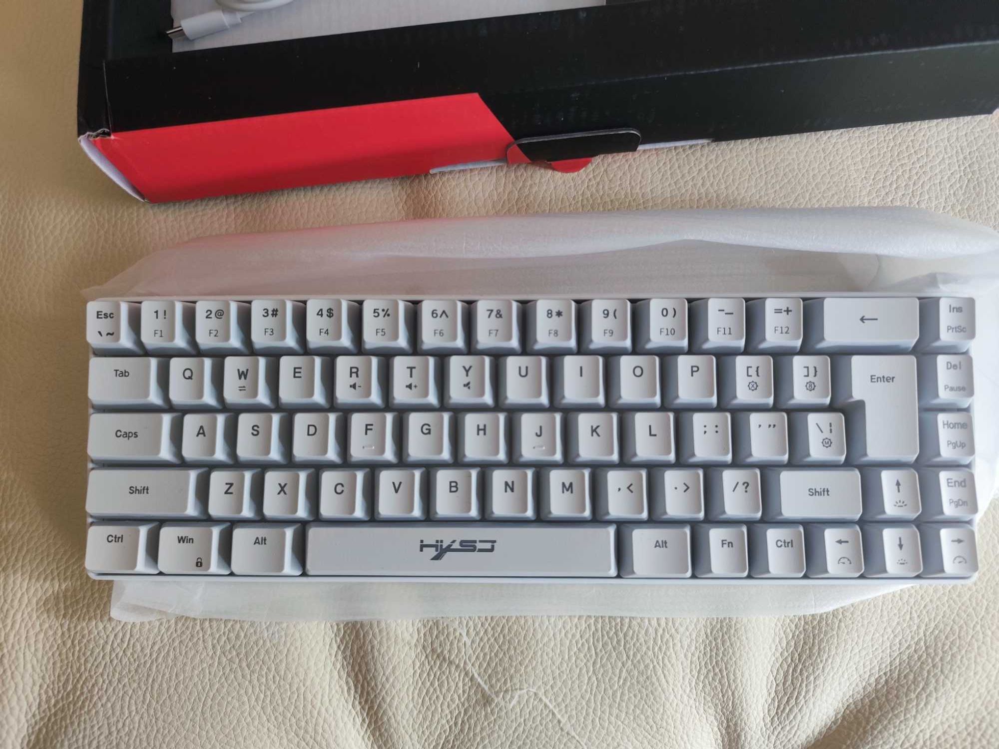 Гейминг клавиатура HXSJ, 68 Keys, RGB, (бяла)