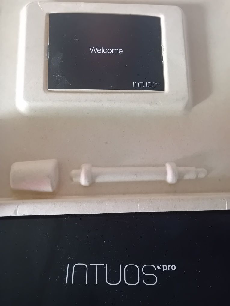 Tableta grafica Wacom Intuos Pro M
