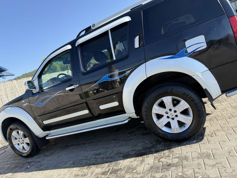 Vând Nissan Pathfinder 2005 negociabil