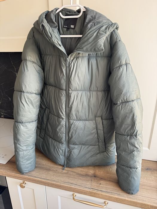 Geacă bărbați, mărime M, verde mentă, nou cu eticheta