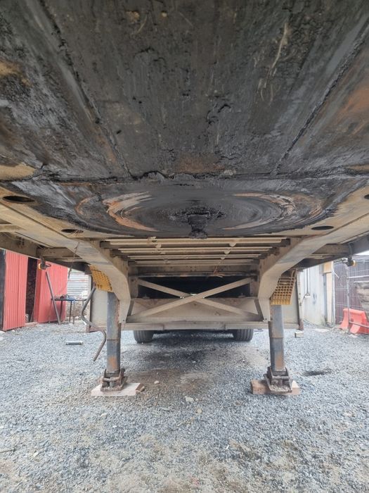 Vând semiremorca Schmitz