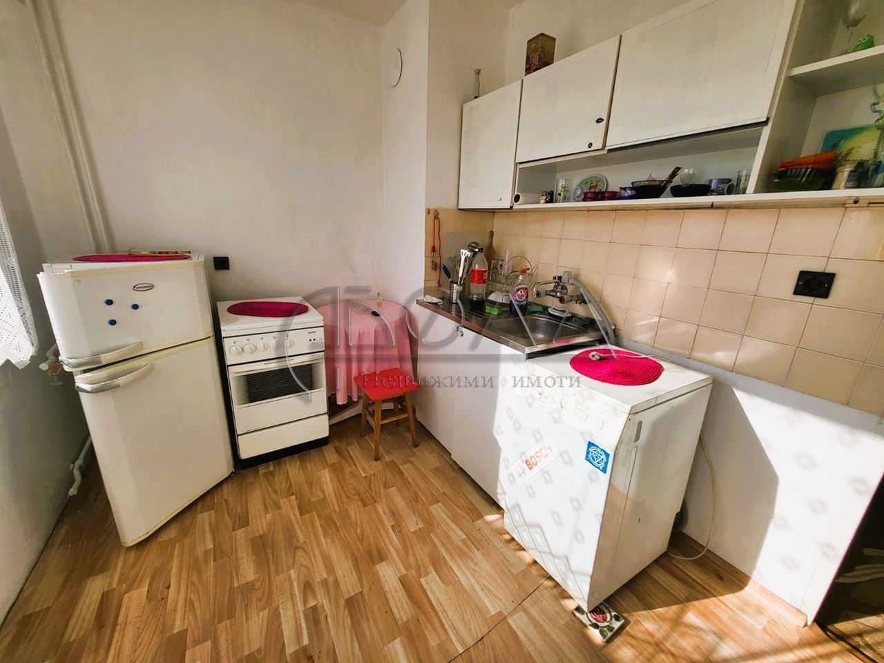 Дава се под наем Едностаен апартамент в София, Люлин 2 - 46 кв.м за 306 € - Снимка #5