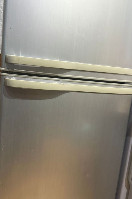 Продам холодильник Samsung