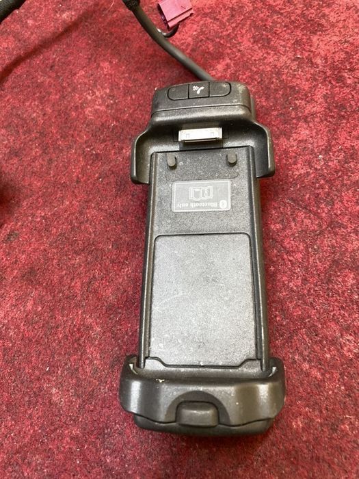 Стойка за телефон за Audi A4 A5 Q5 B8 8tс номер 8K0862401 A