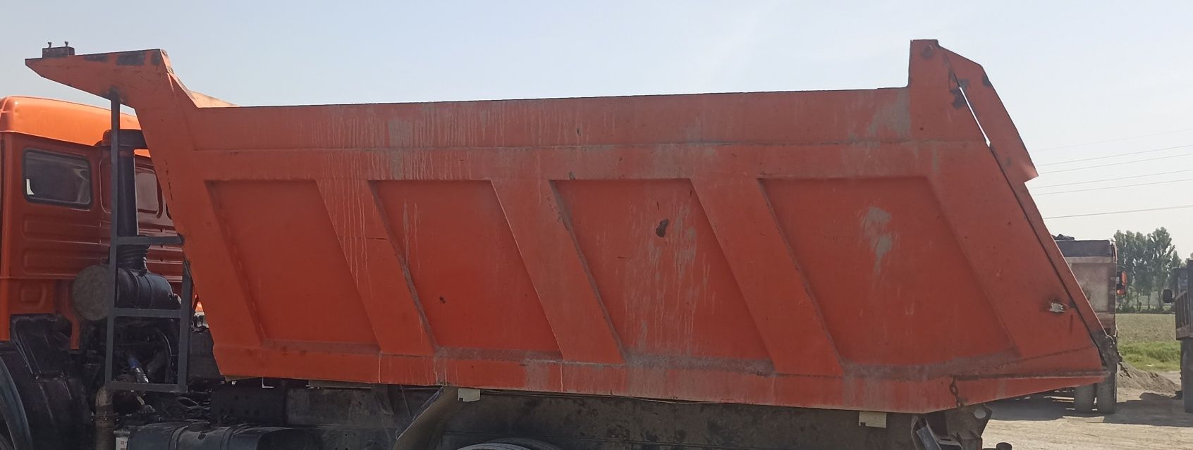 kamaz koʻzip sotiladi