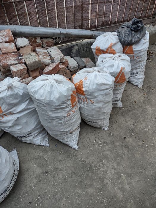 transport moloz moluz evacuare debarasare mobila veche