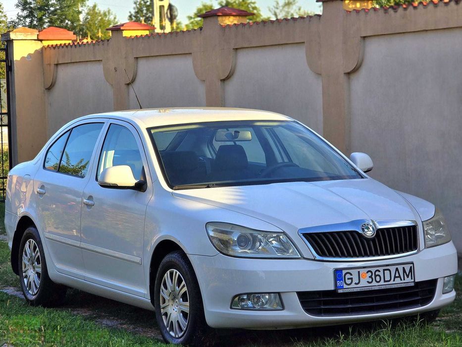 Vând Skoda Octavia