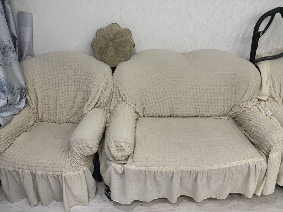 Продам Диваны и кресло !!