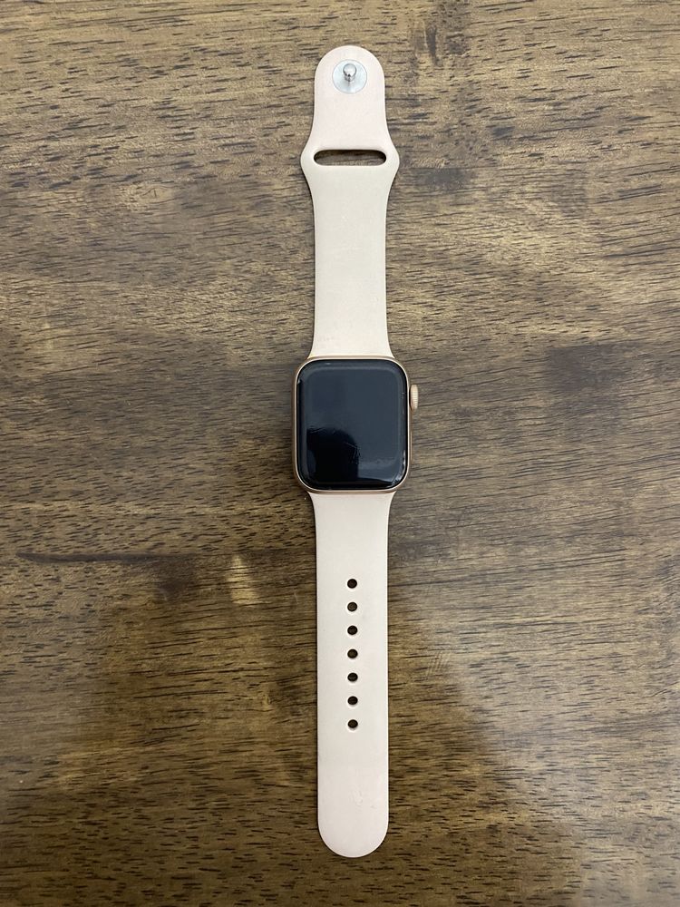 Apple watch series 5, 40MM