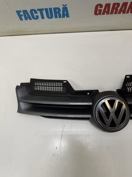 Grila bara frontala fata cu semn Golf 5 Hatchback scurt LA7T