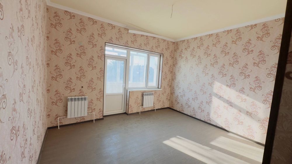 Стадион кучада янги домда 2этажда 3хонали кв срочна сотилади