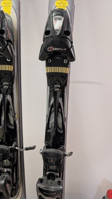 Отличен комплект за зимата – ски HEAD + обувки Dachstein