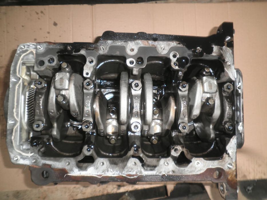 Bloc motor ambielat Audi A4 B8 facelift, A5, A6 C7, Q5, 2.0 TDI CGL