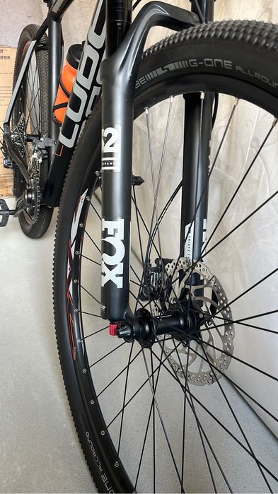 Bicicleta CUBE Race ONE, XT, furca FOX Aer, Impecabila