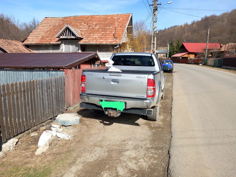 Toyota Hilux Invincibil