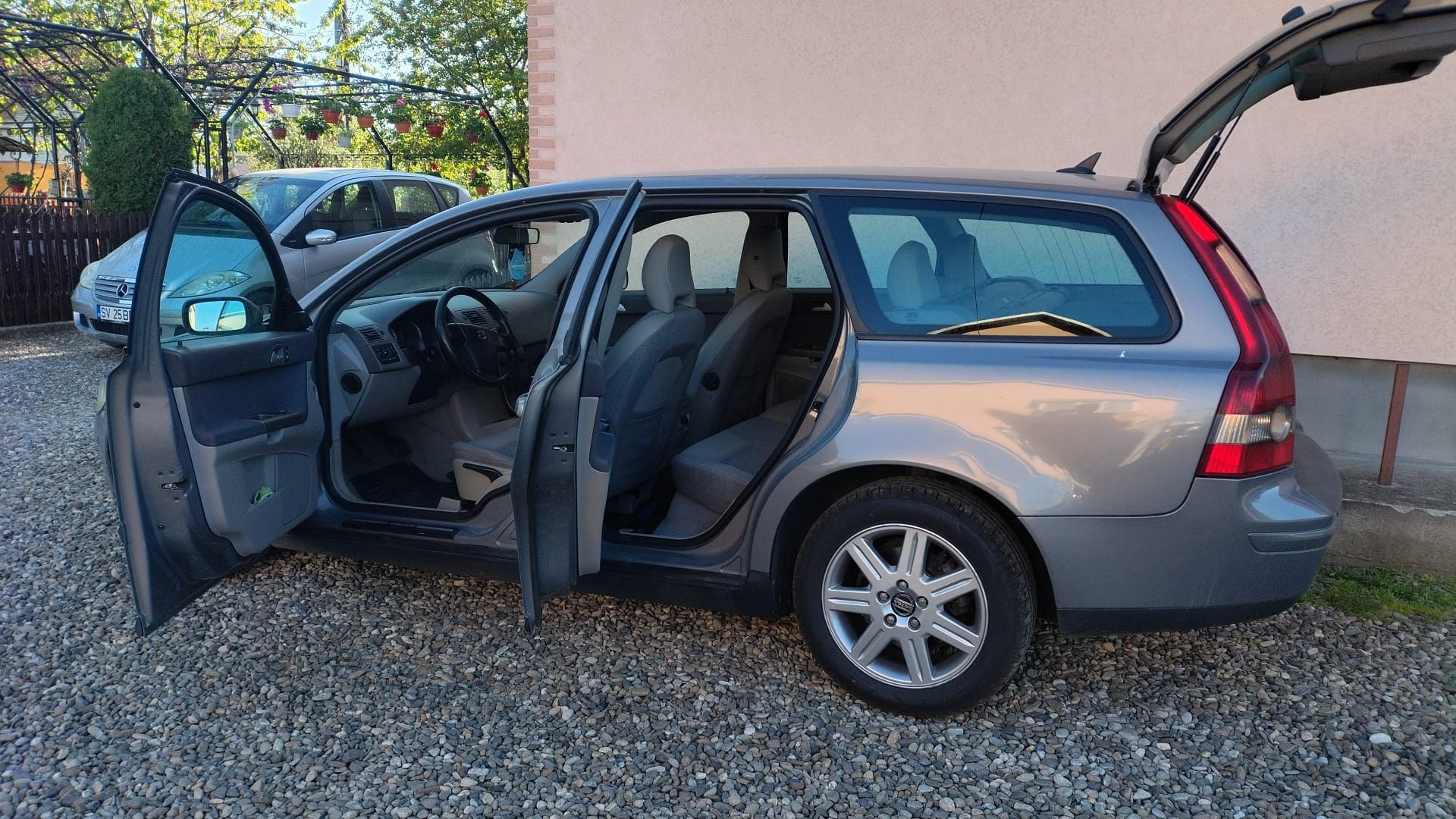 Vând Volvo V50 2.0 d