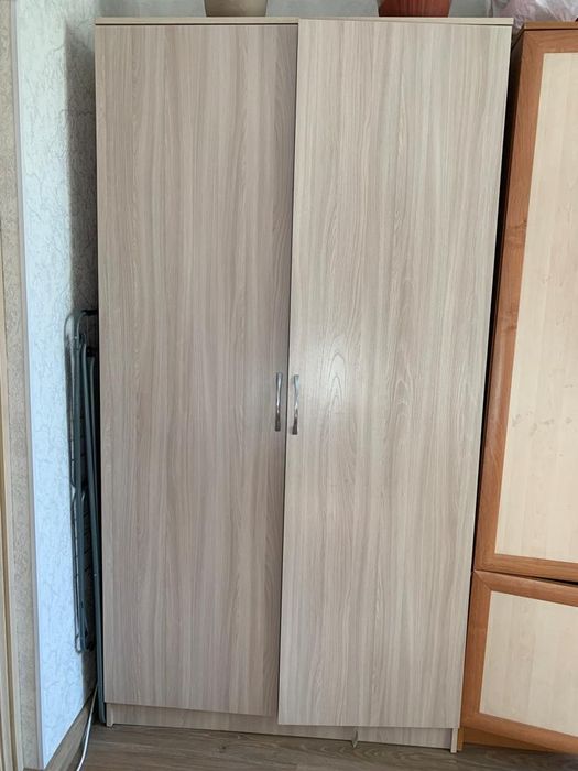 Продам новый плательный шкаф