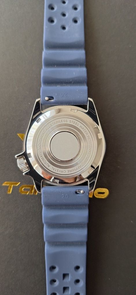 Nou! Ceas automatic.