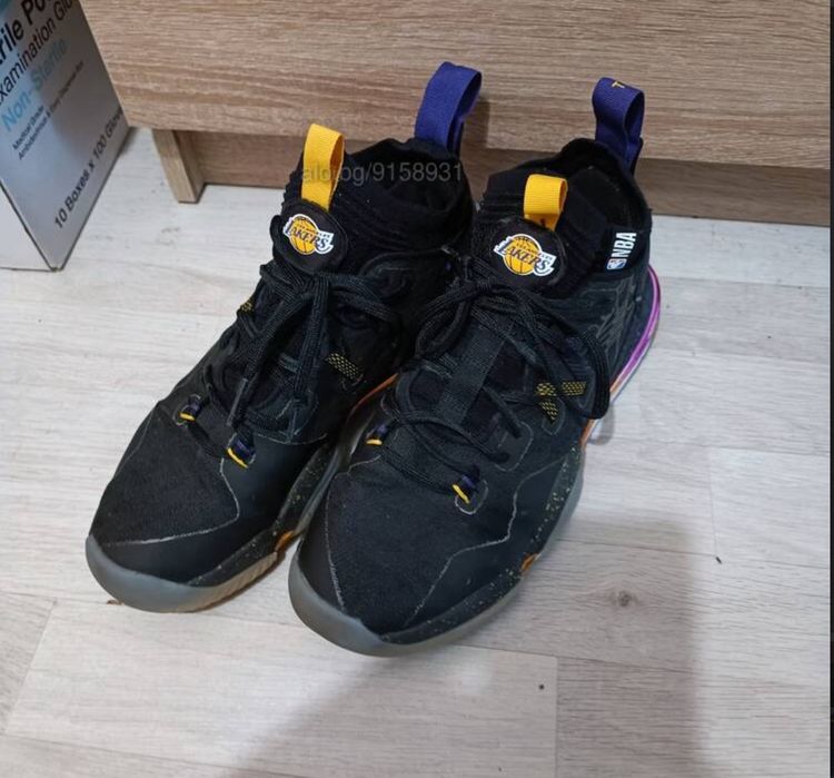 ТАРМАК
Идентификационен номер: 8642905
Баскетболни обувки за възрастни