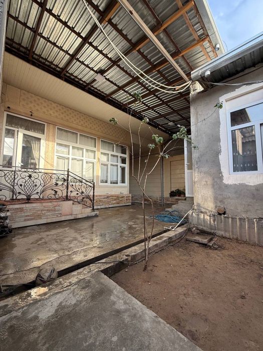 Гвардескийда Йер Юнусабод 2.15 сотка Срчоно