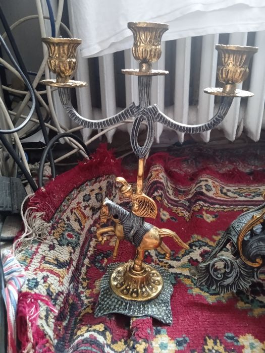 Стар бароков френски часовник