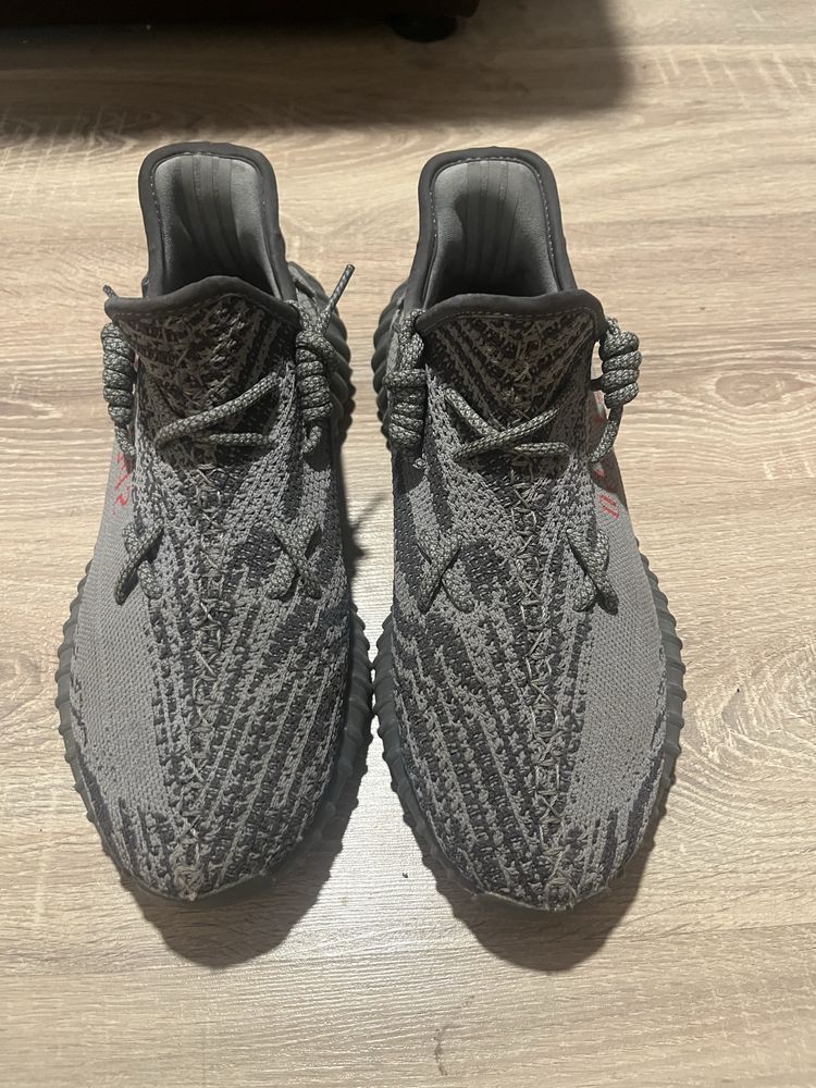 YEEZY 350 beluga 2.0