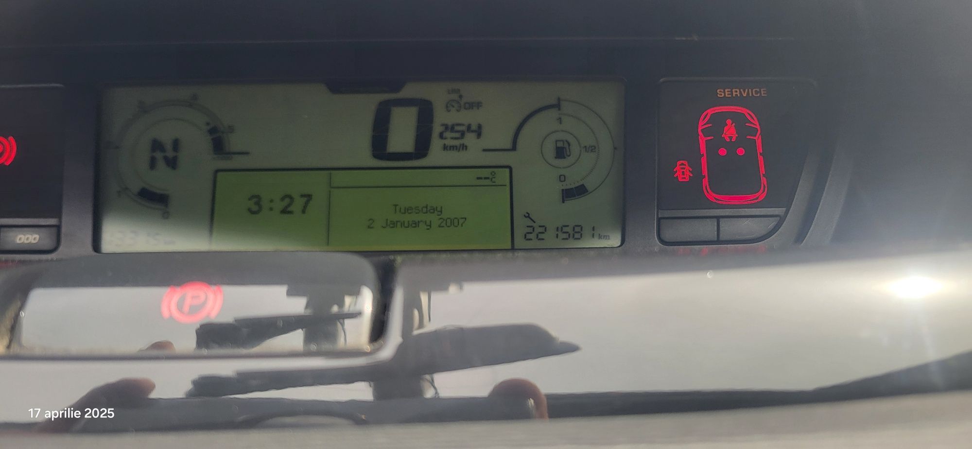 Vind Citroen c4..