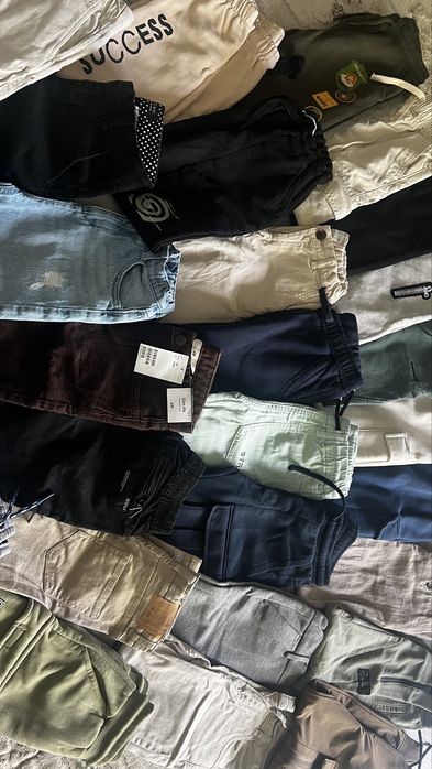 Детски панталони , дънки спортни джогър панталони , долнички