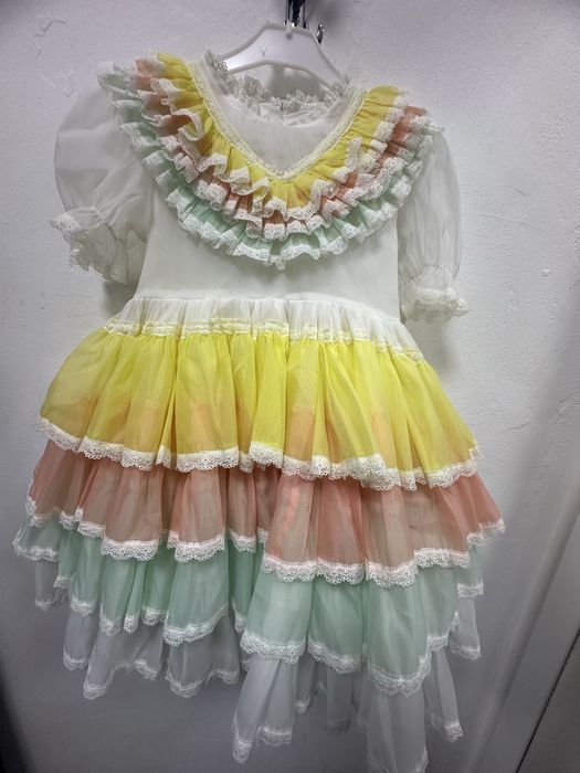 Детски рокли  два броя