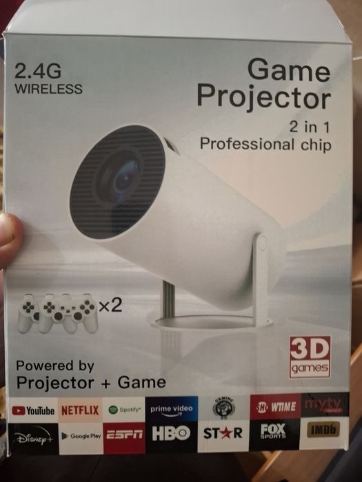 Продам проектор с играми