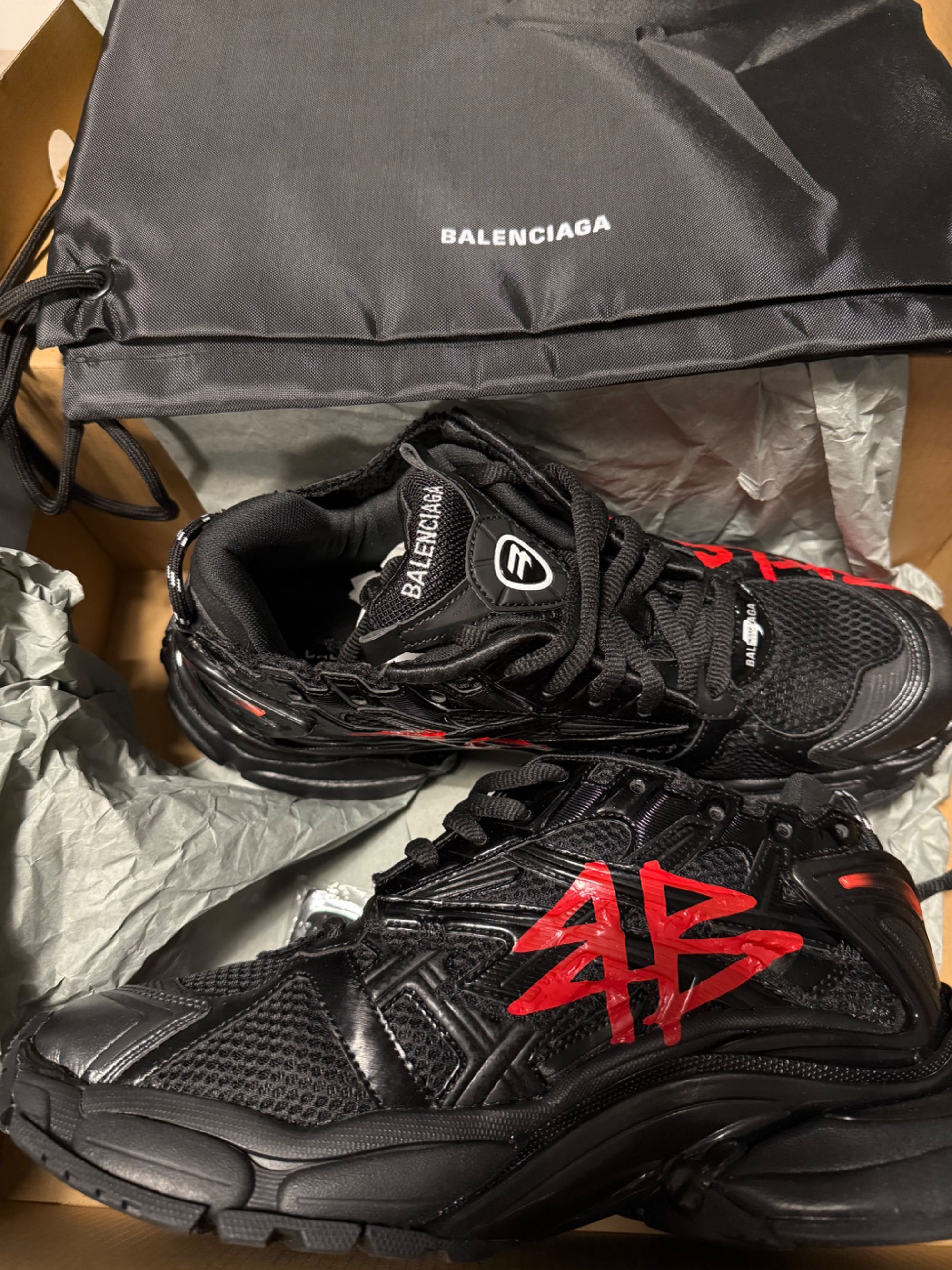 Balenciaga Runner 42EU Black