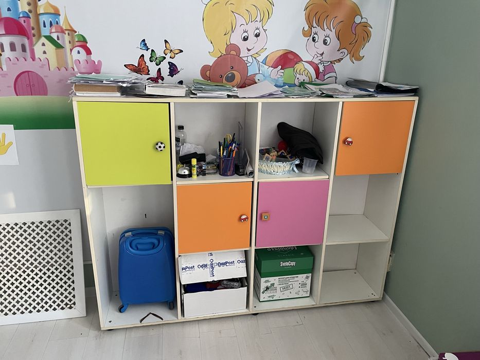 Шкаф для документов И игрушек , подходить для центров и дет садов