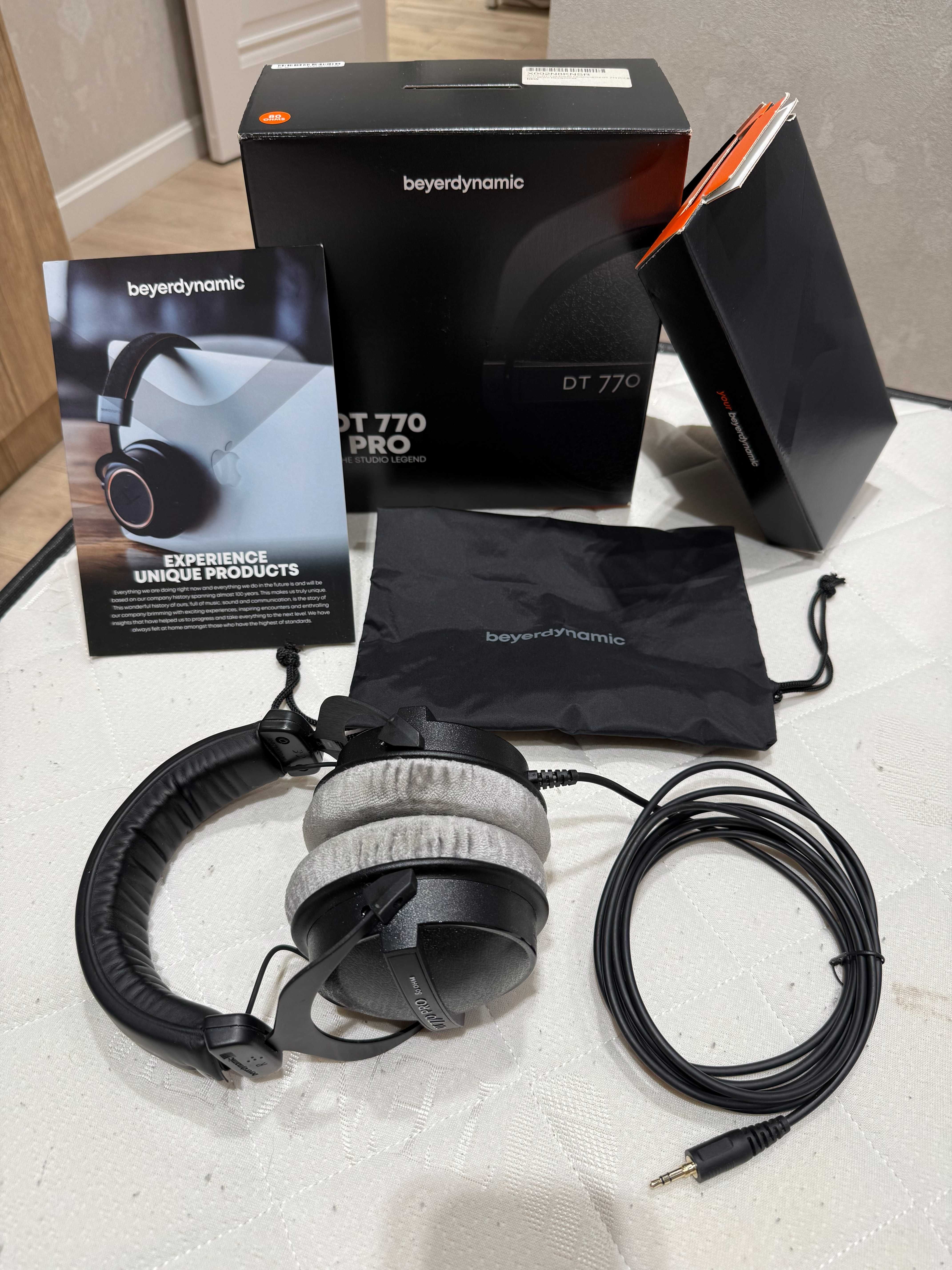 HyperX QuadCast Микрофон / Wacom Intuos Pro / Beyerdynamic DT 770 Pro