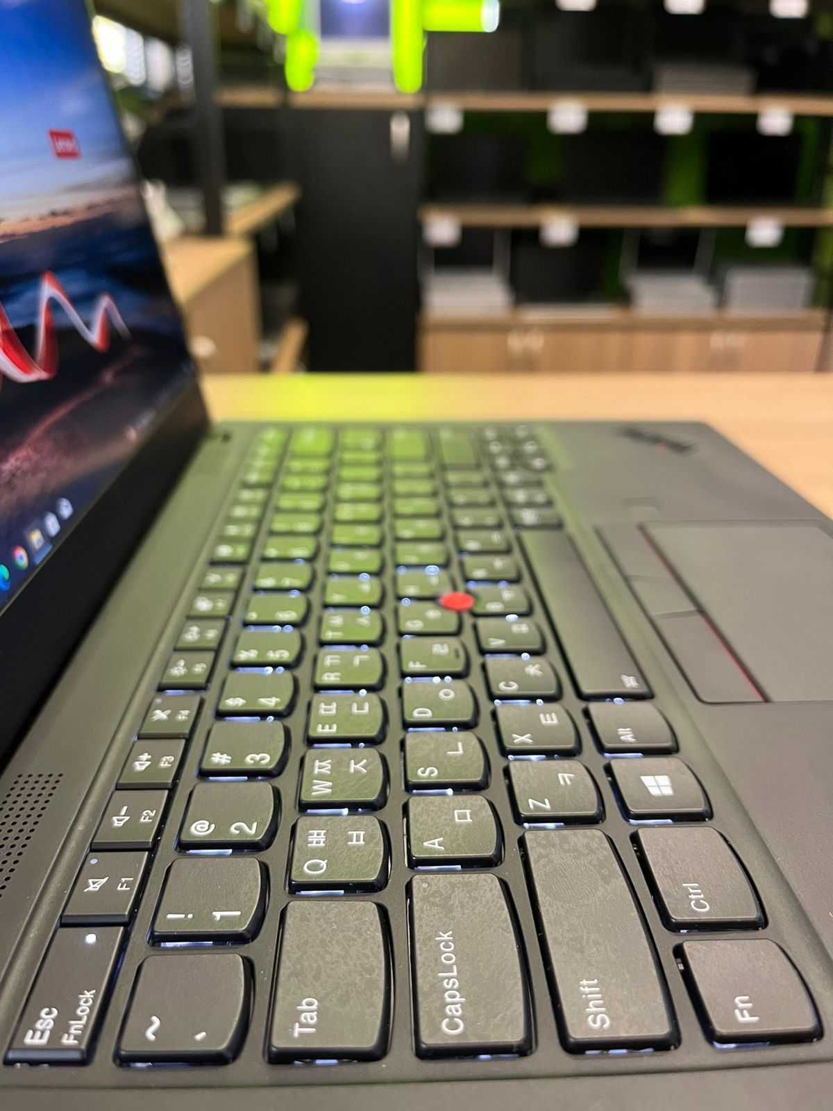 Ноутбук Lenovo ThinkPad X1 Carbon GEN7 (Core i7 8665U-1.9/4.8 MHz 4/8)
