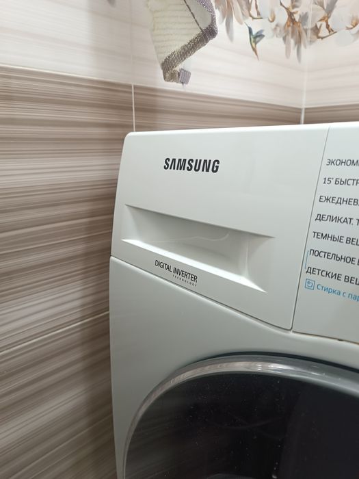 Продам стиральную машинку Samsung (eco bubble ) 7 кг