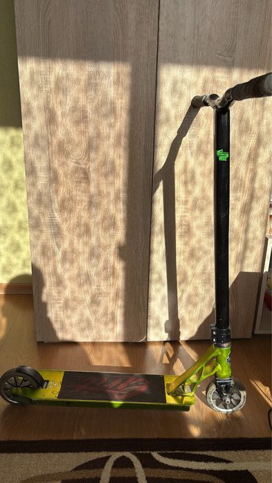 Тротинетка с друга подарък