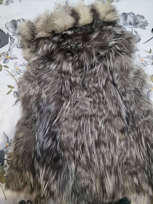 Елек  естествена кожа , сребърна лисица