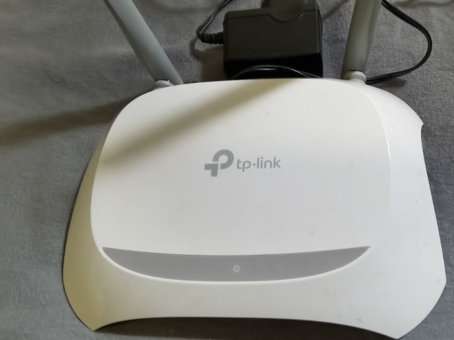 Рутер TP-LINK TL-WR840N - бърз 300мб/с с две Големи Антени - Repeater