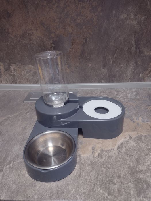 Двойна купа за домашен любимец,  за храна и вода