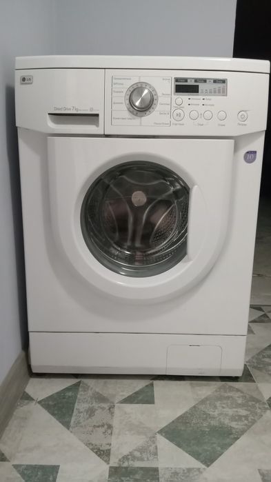 Стиральная машина LG автомат
