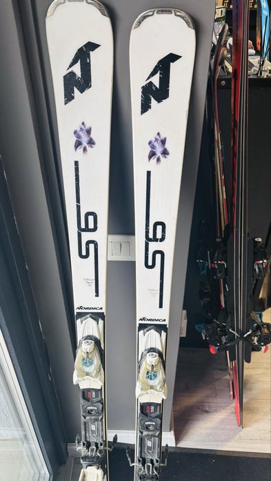 Schiuri Nordica Sentra 162CM