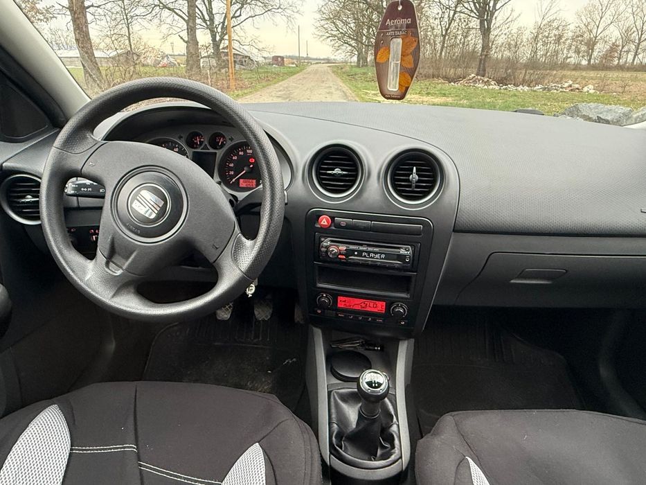 Vând Seat cordoba 1.4 benzina an 2009