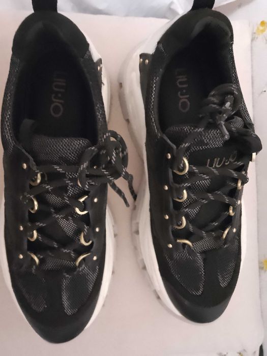 Liu Jo Wave черни сникърси на платформа